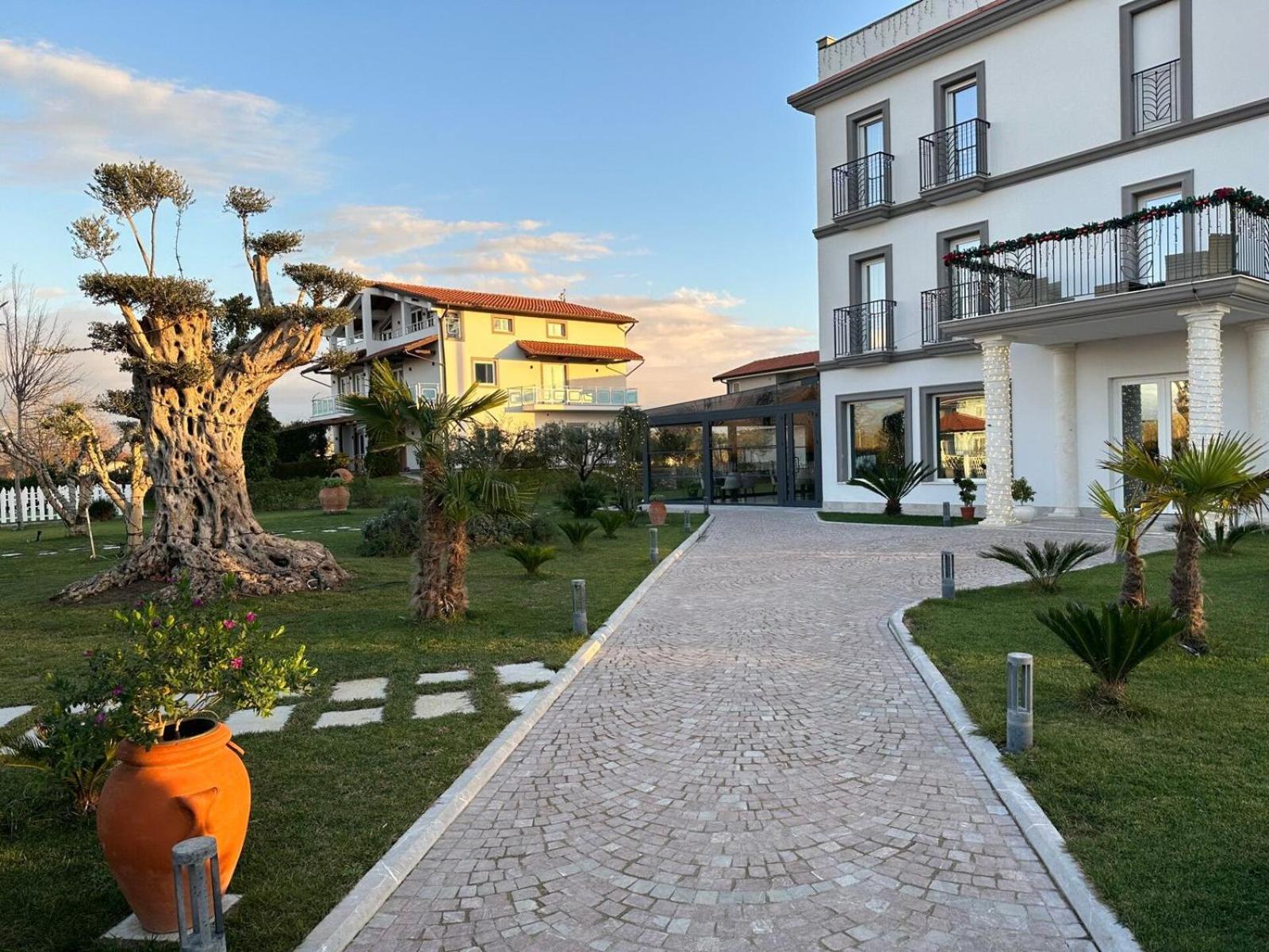 Evergreen Laguna Vain-Lezhë Exterior foto